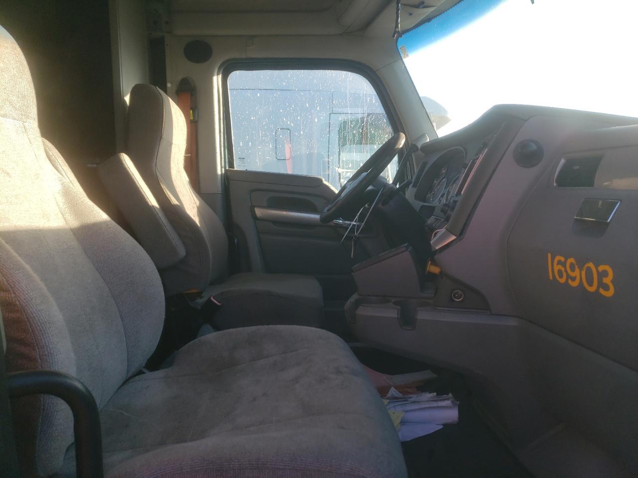 Lot #3285524320 2017 KENWORTH T680