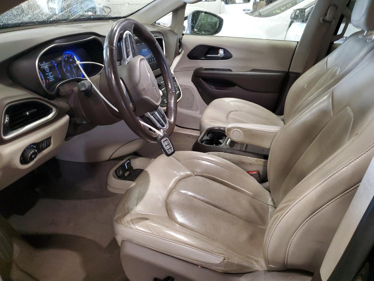 CHRYSLER PACIFICA TOURING L