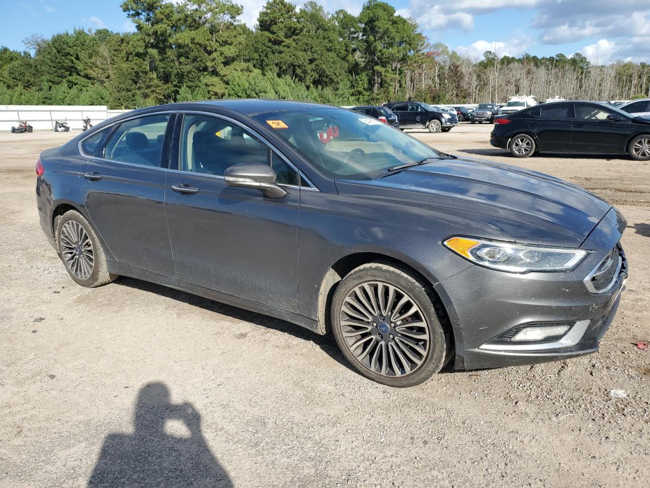 FORD FUSION SE