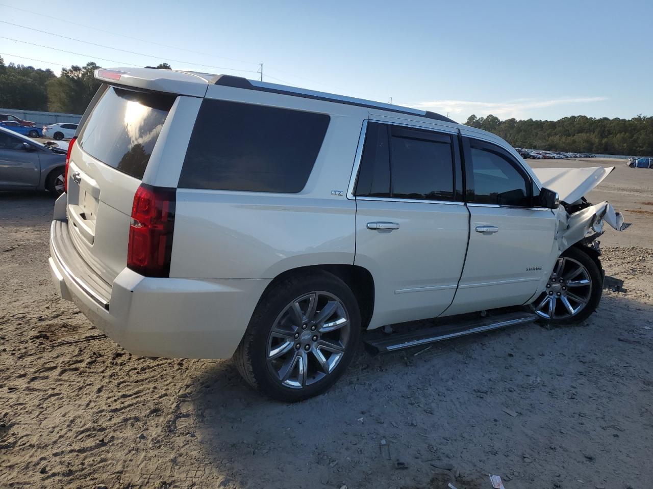 CHEVROLET TAHOE C1500 LTZ