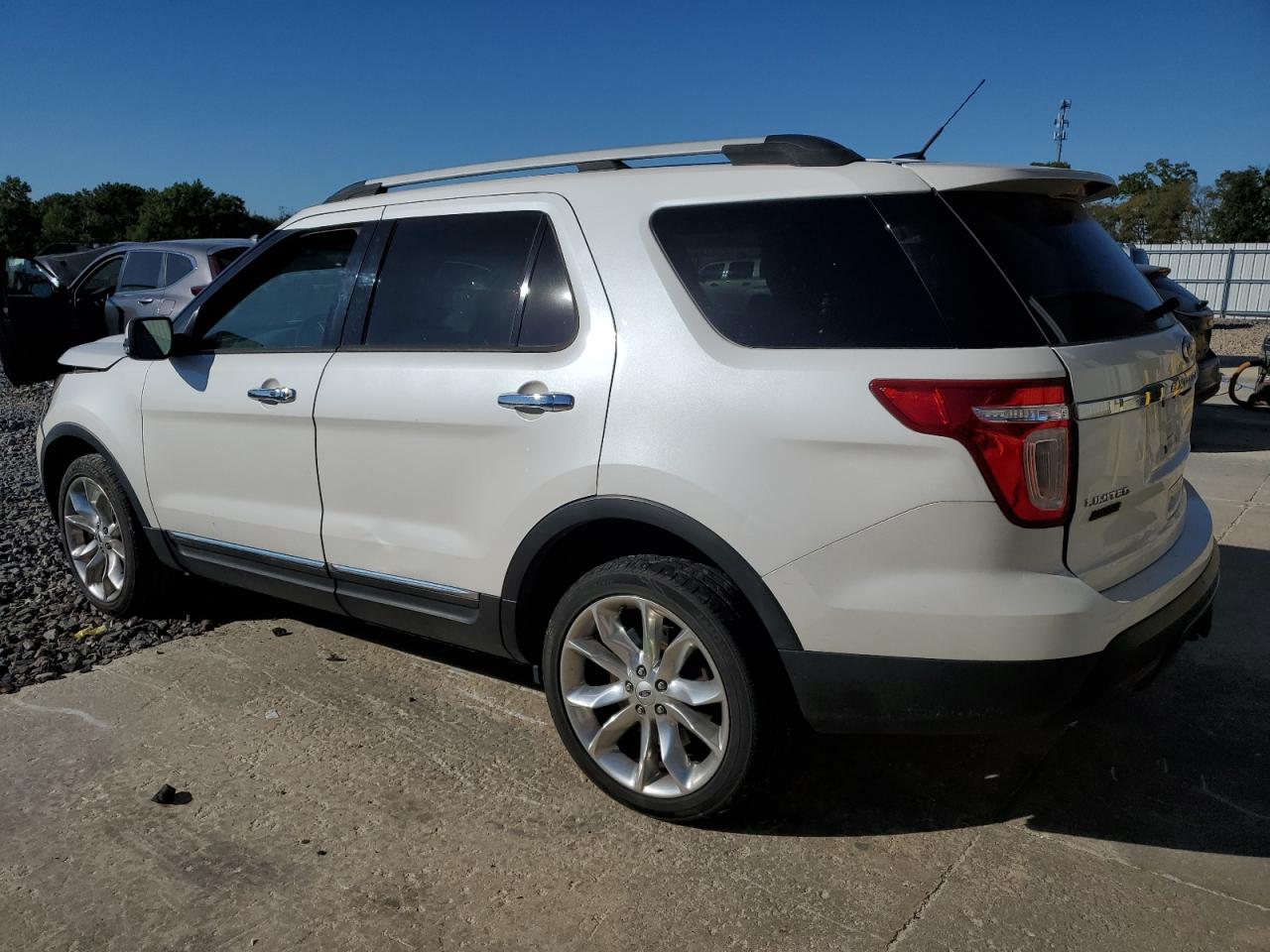 FORD EXPLORER LIMITED