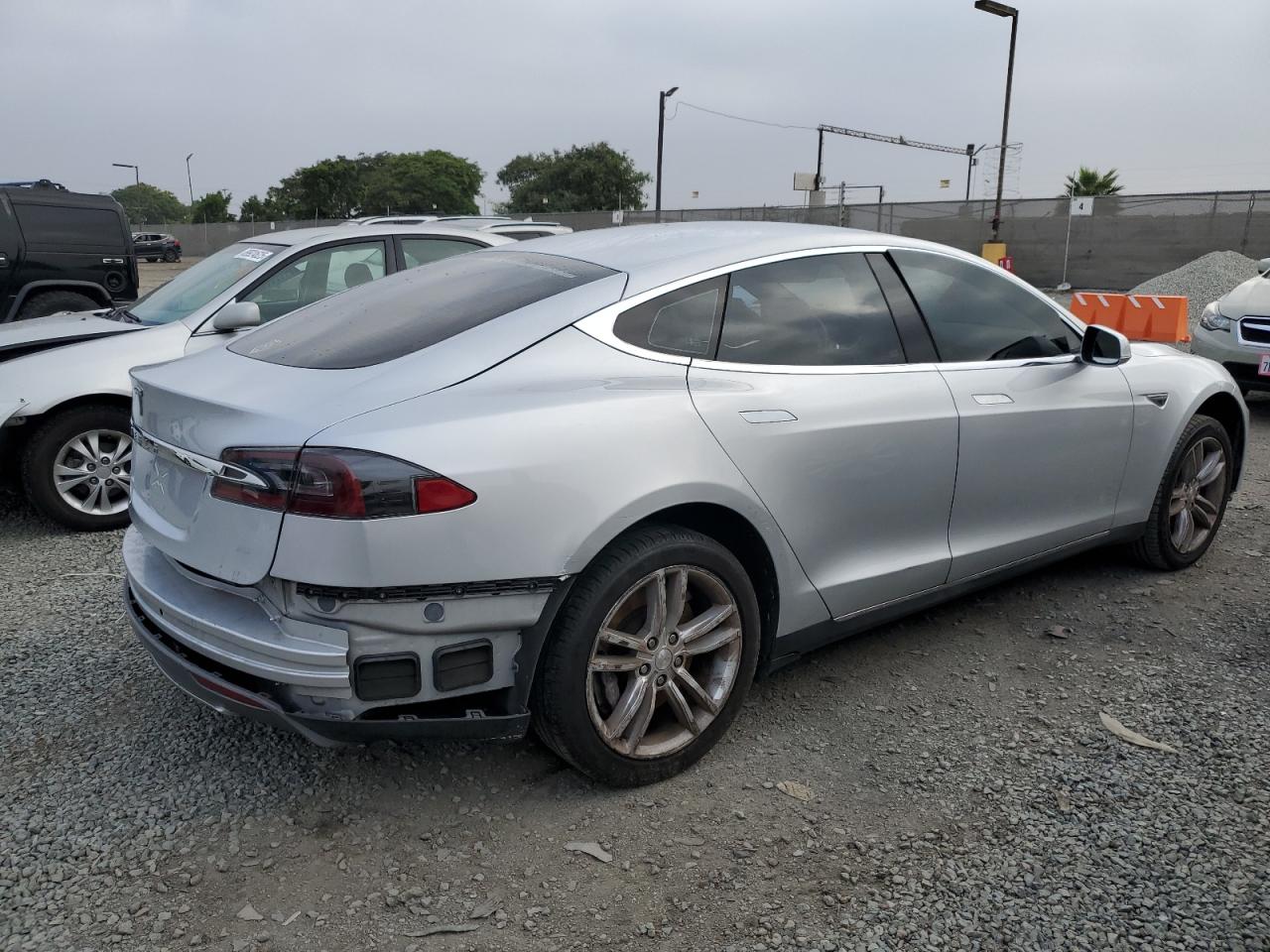 TESLA MODEL S