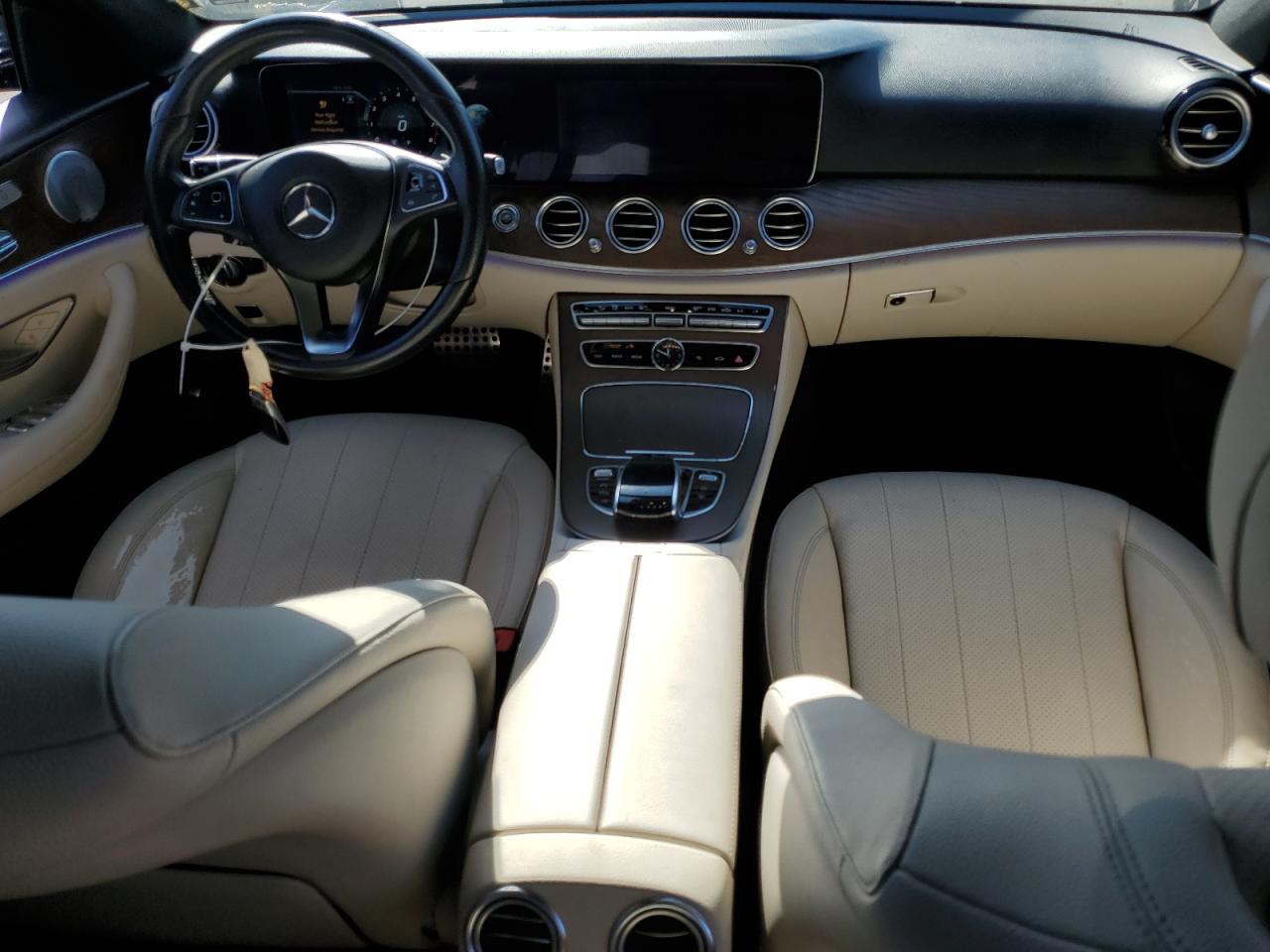 MERCEDES-BENZ E-CLASS 300