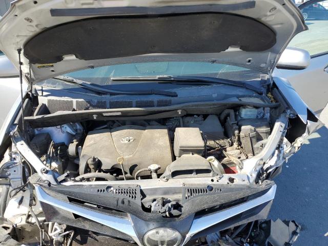 2018 TOYOTA SIENNA LE 5TDKZ3DC9JS956838