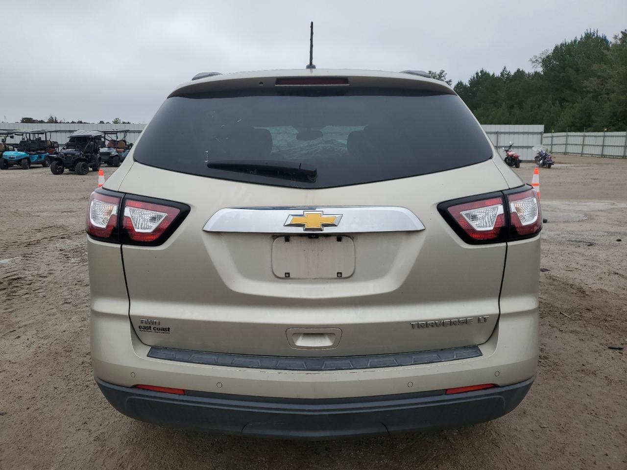 CHEVROLET TRAVERSE LT