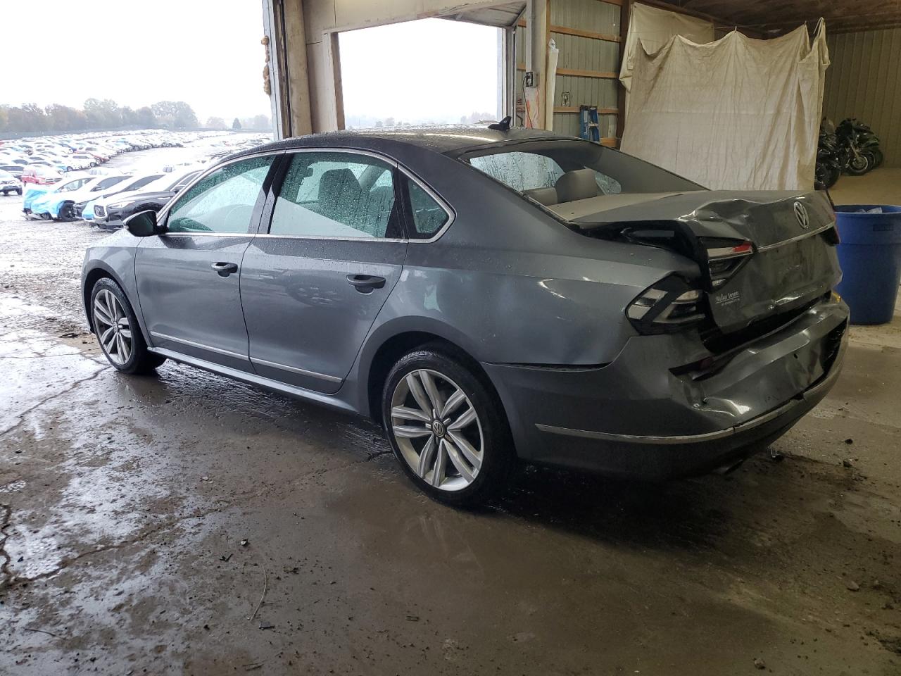 VOLKSWAGEN PASSAT SEL PREMIUM