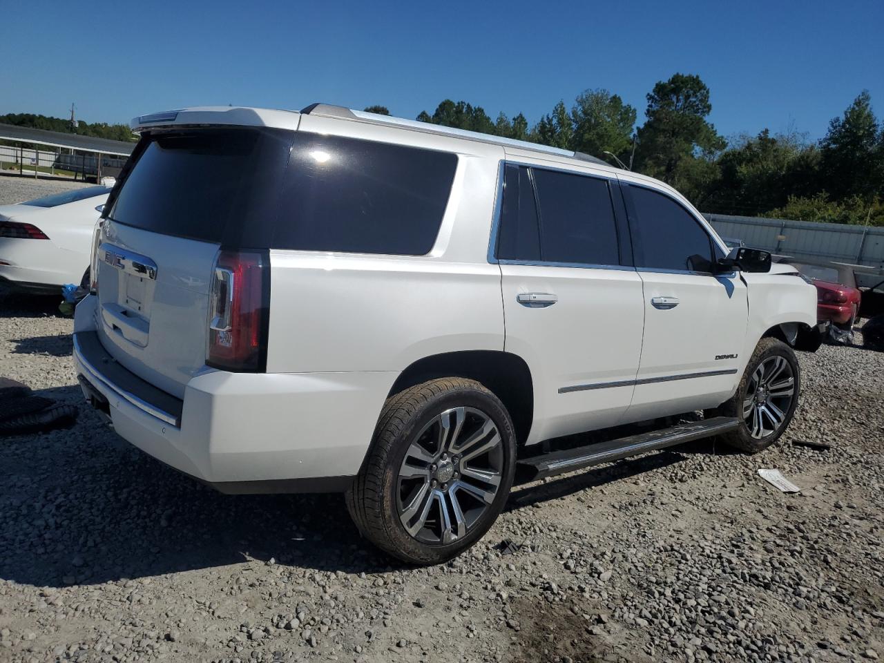 GMC YUKON DENALI