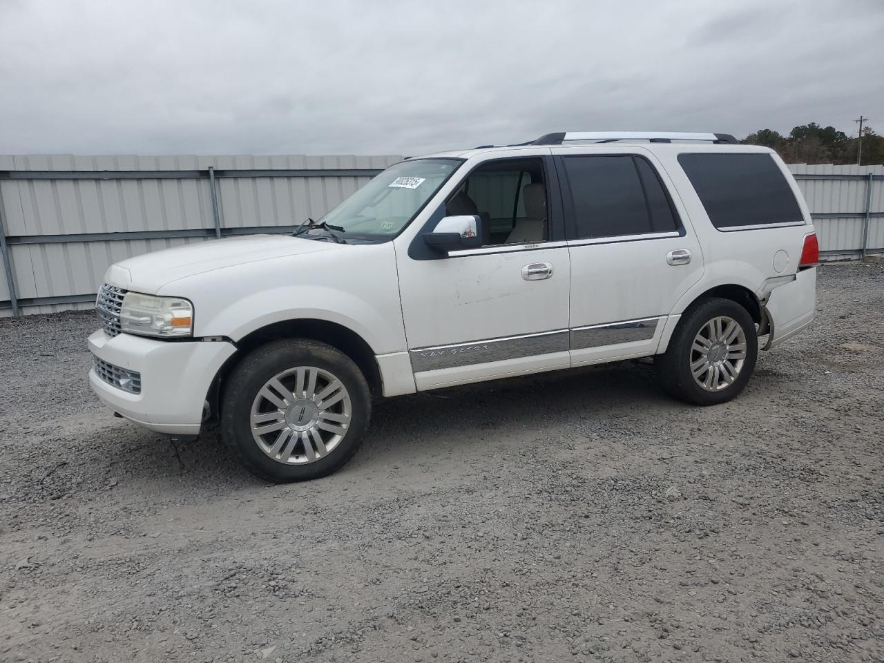 LINCOLN NAVIGATOR