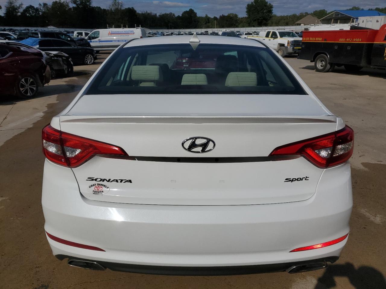 HYUNDAI SONATA SPORT