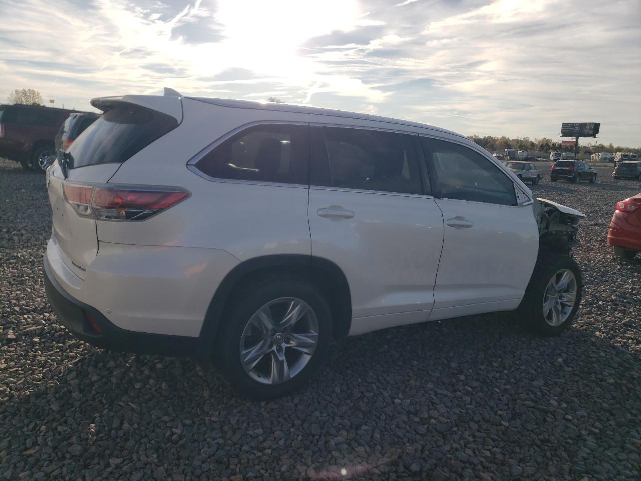 TOYOTA HIGHLANDER LIMITED