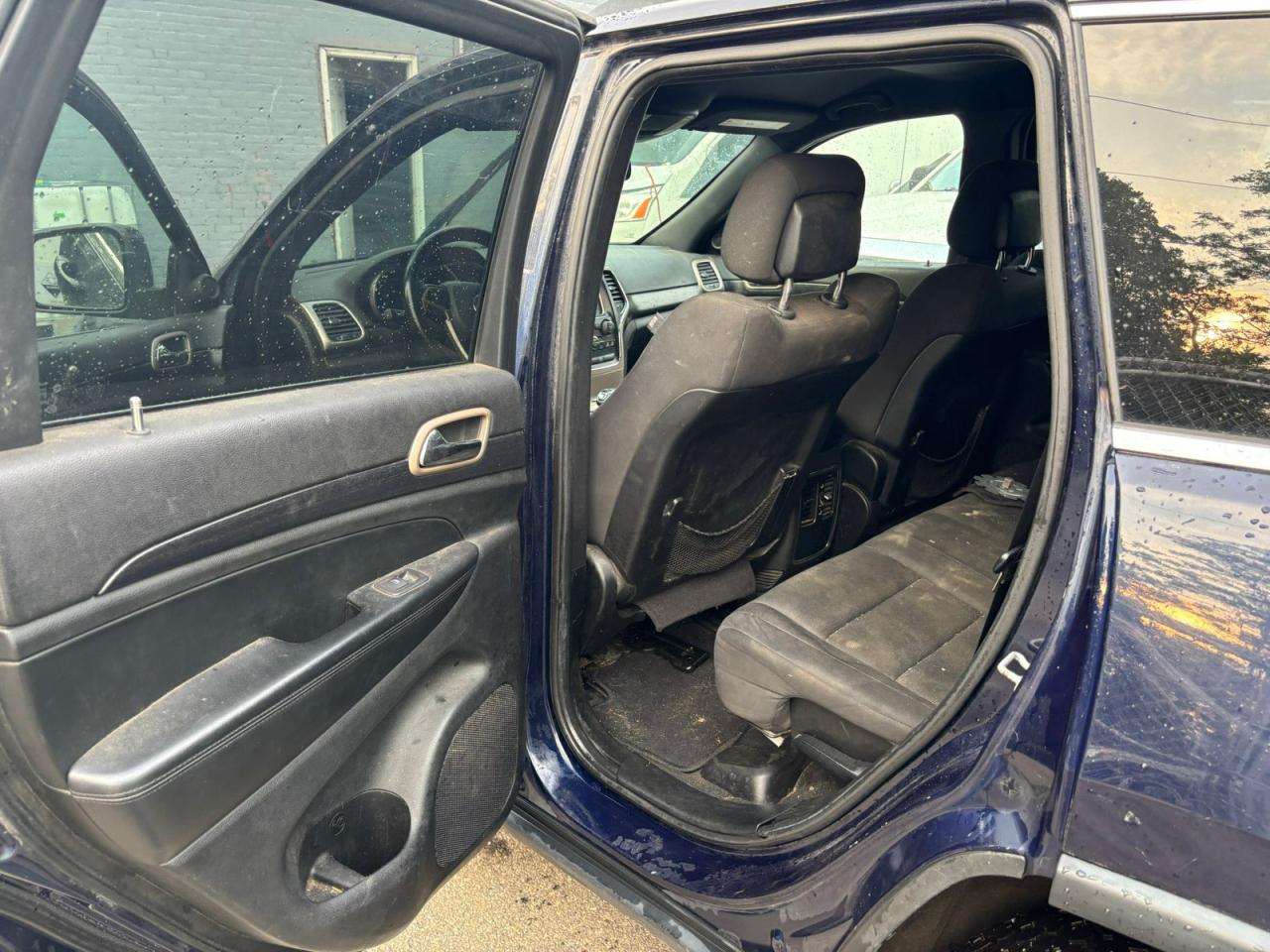 JEEP GRAND CHEROKEE LAREDO