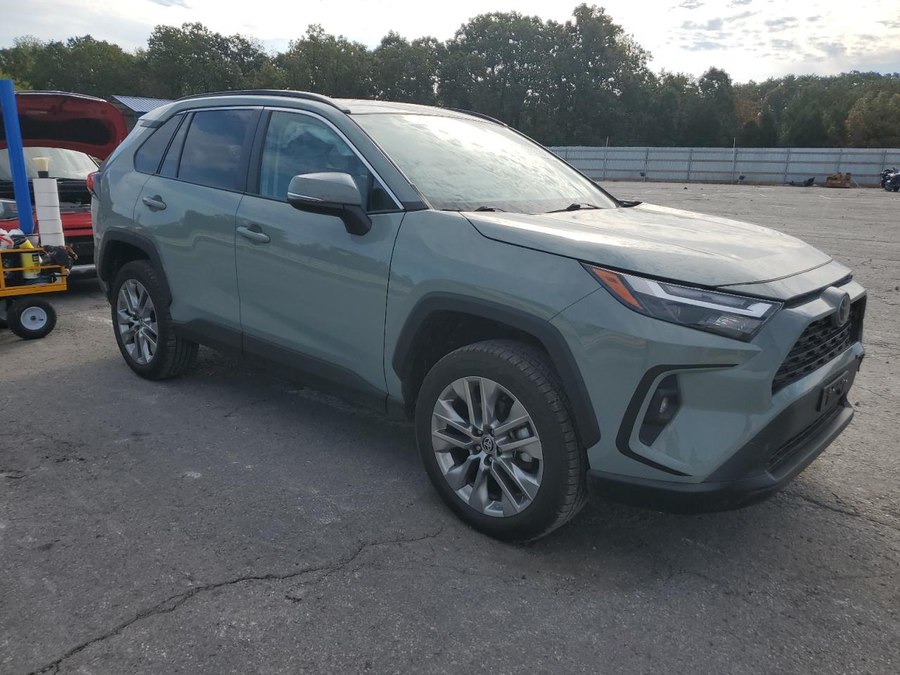 TOYOTA RAV4 XLE PREMIUM