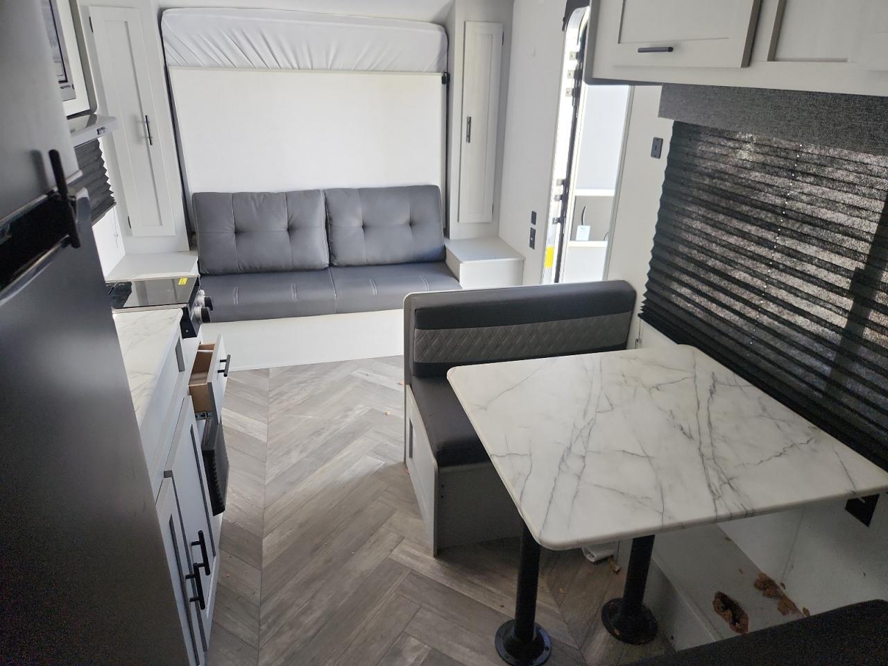 Lot #3281418983 2021 SALEM 167RBKX