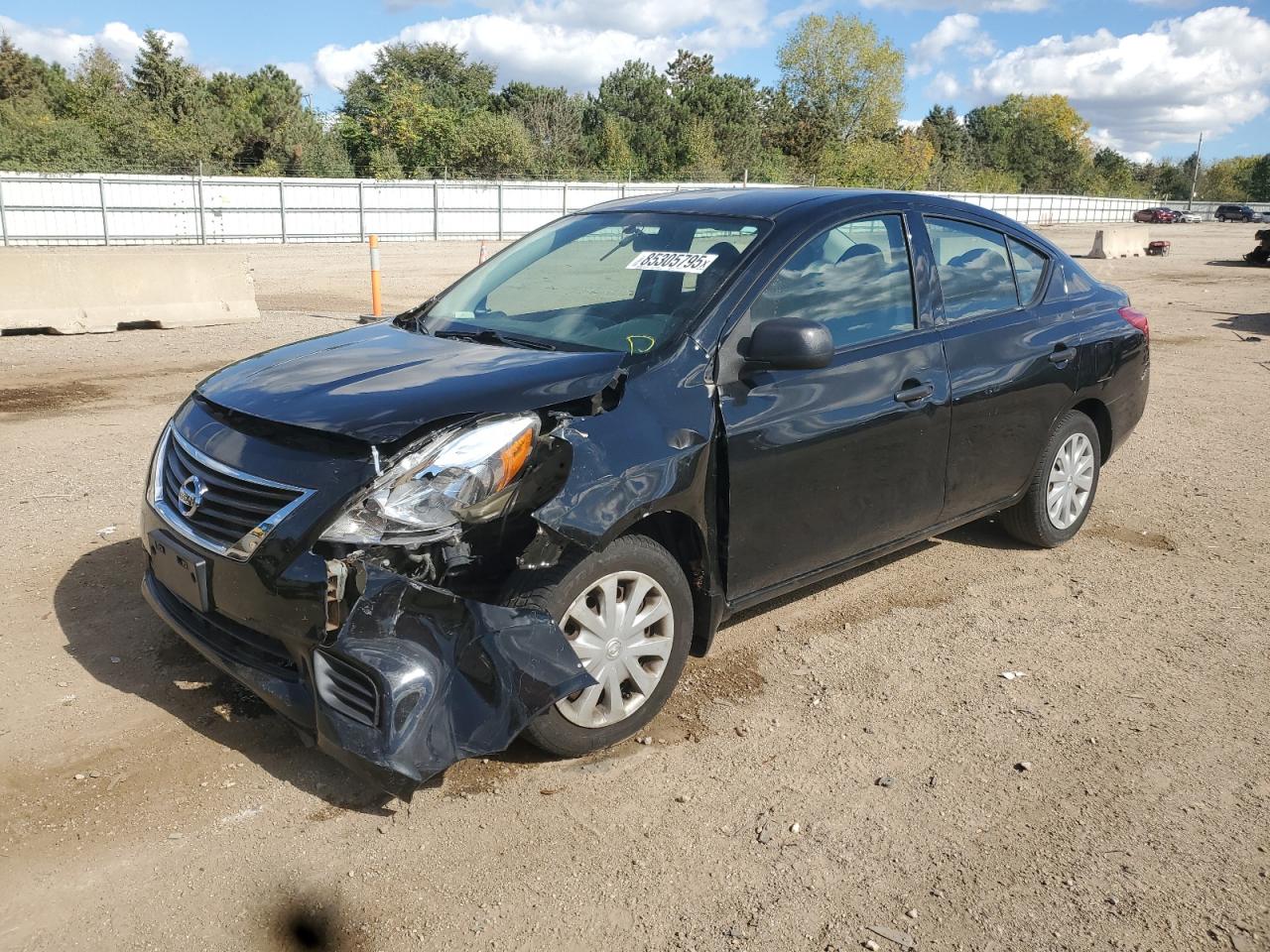 Lot #3284913979 2014 NISSAN VERSA S