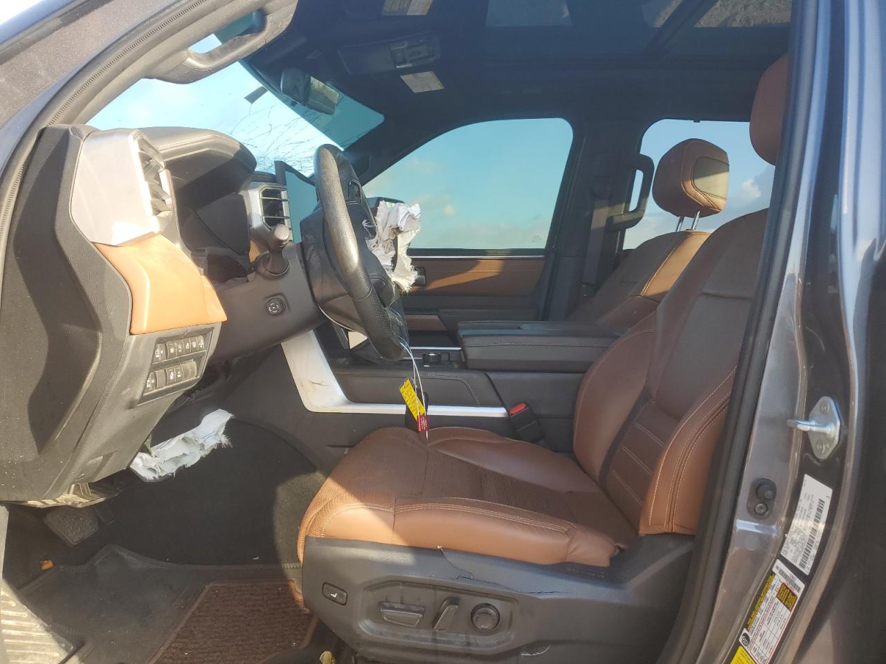 TOYOTA TUNDRA CREWMAX PLATINUM