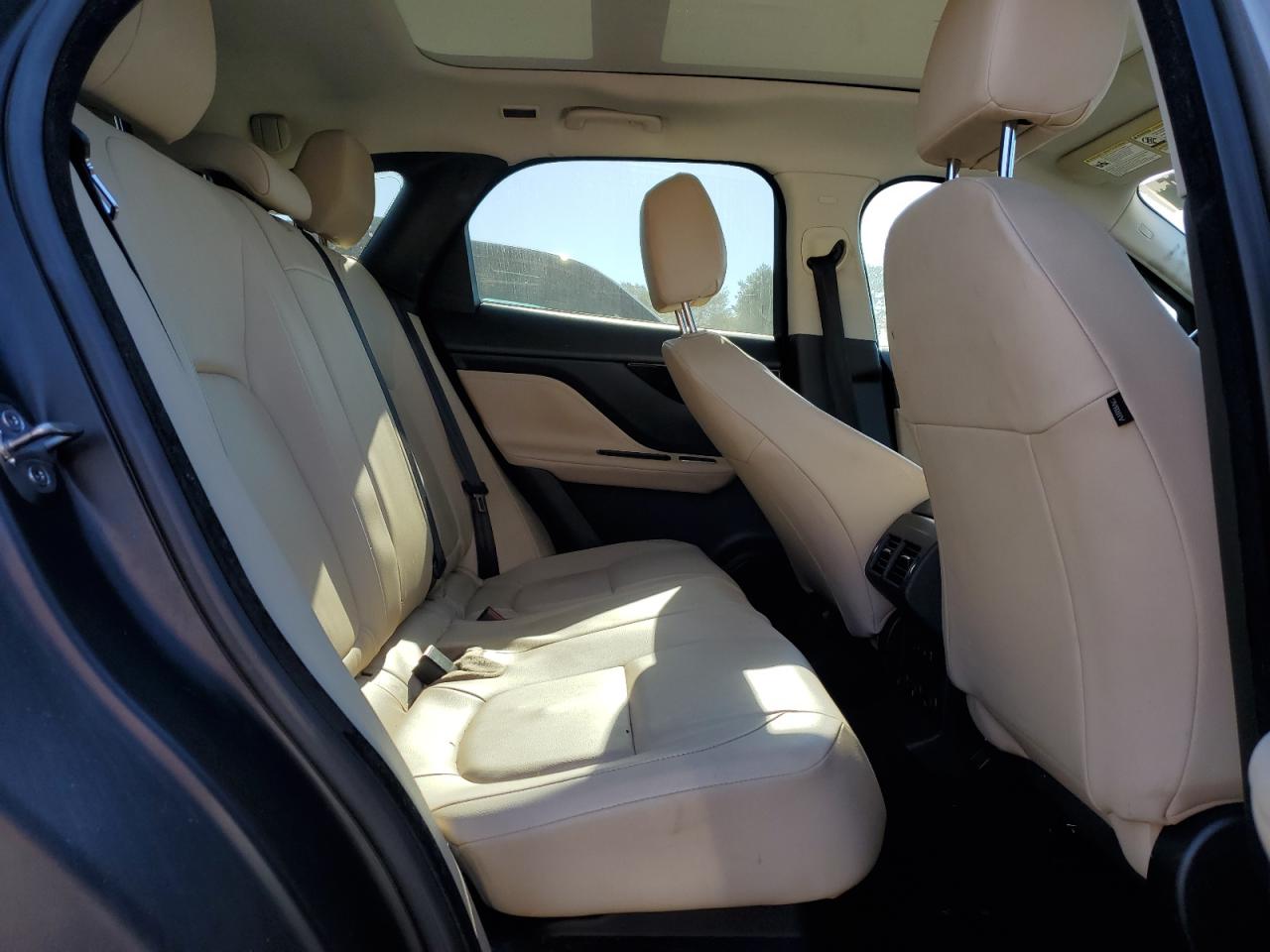 JAGUAR F-PACE PREMIUM