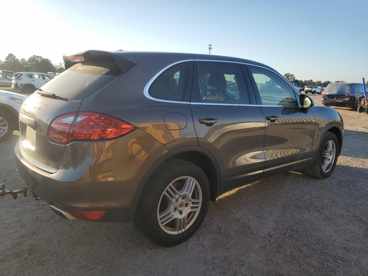 PORSCHE CAYENNE