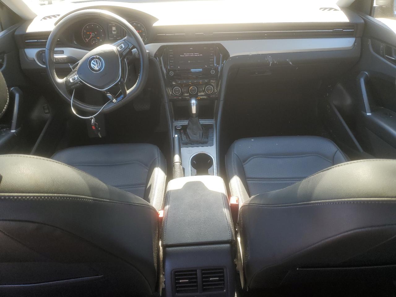 VOLKSWAGEN PASSAT SE