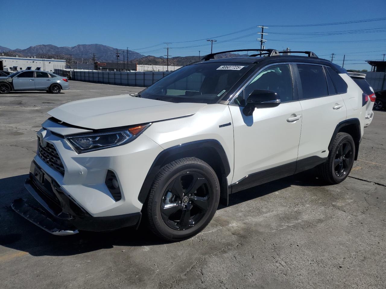 TOYOTA RAV4 XSE