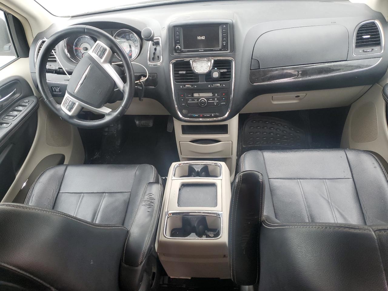 CHRYSLER TOWN & COUNTRY TOURING