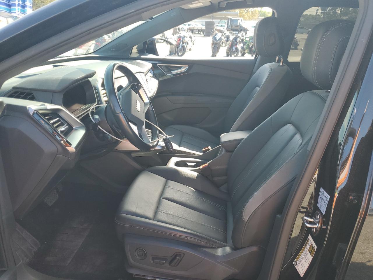 AUDI E-TRON PREMIUM PLUS