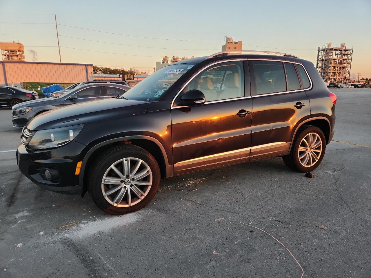 VOLKSWAGEN TIGUAN S