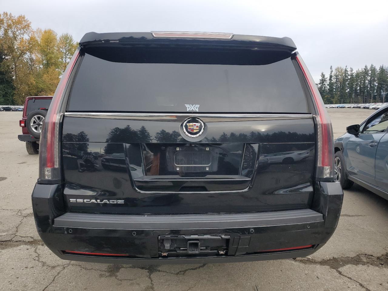 CADILLAC ESCALADE ESV PREMIUM