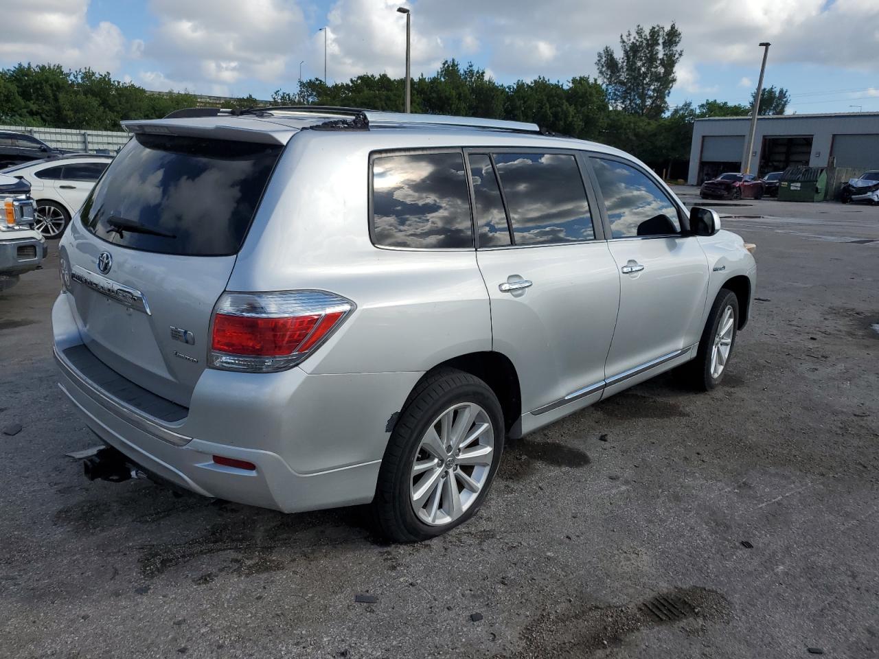 TOYOTA HIGHLANDER HYBRID LIMITED