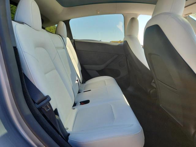 2024 TESLA MODEL Y - 7SAYGDEF7RA288942