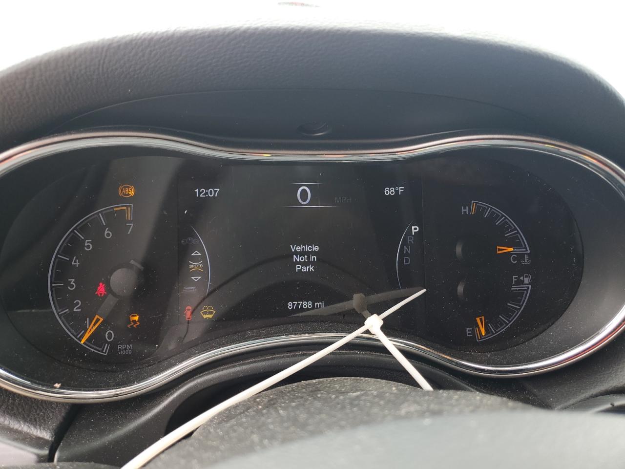 JEEP GRAND CHEROKEE LAREDO