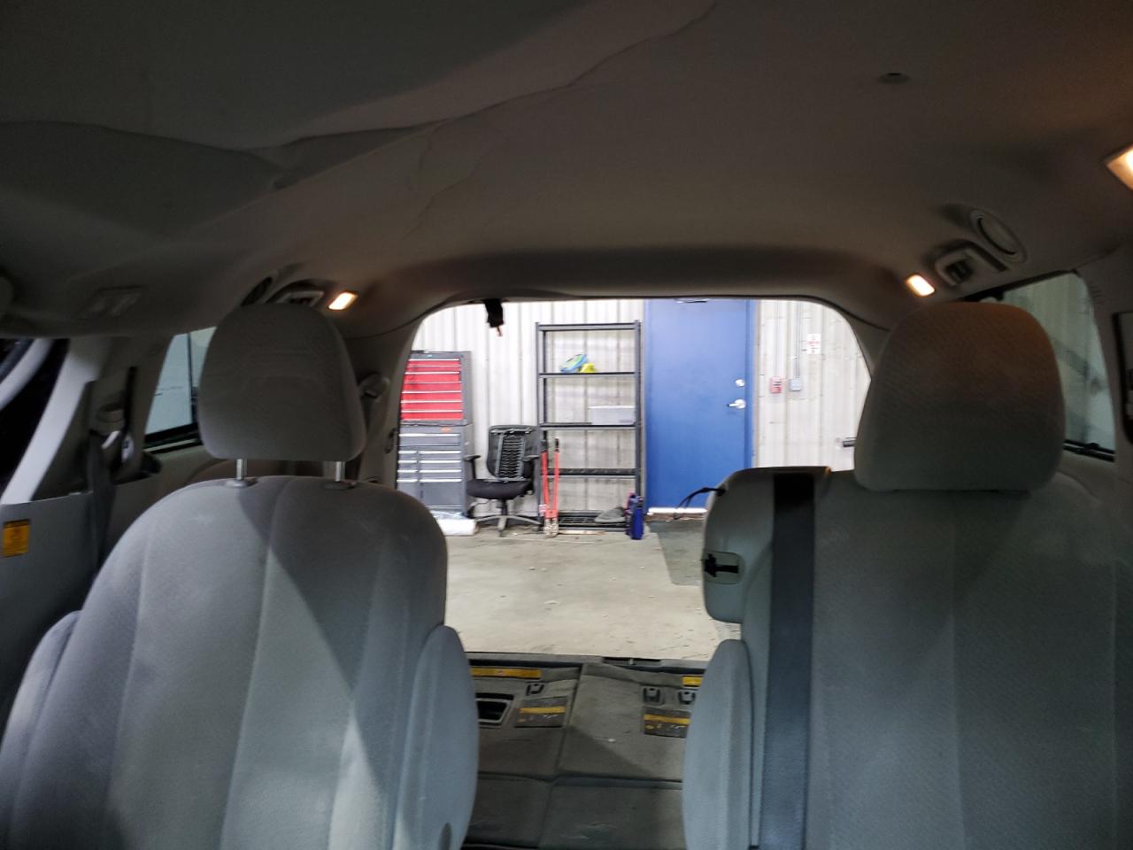 Lot #3279742923 2013 TOYOTA SIENNA LE