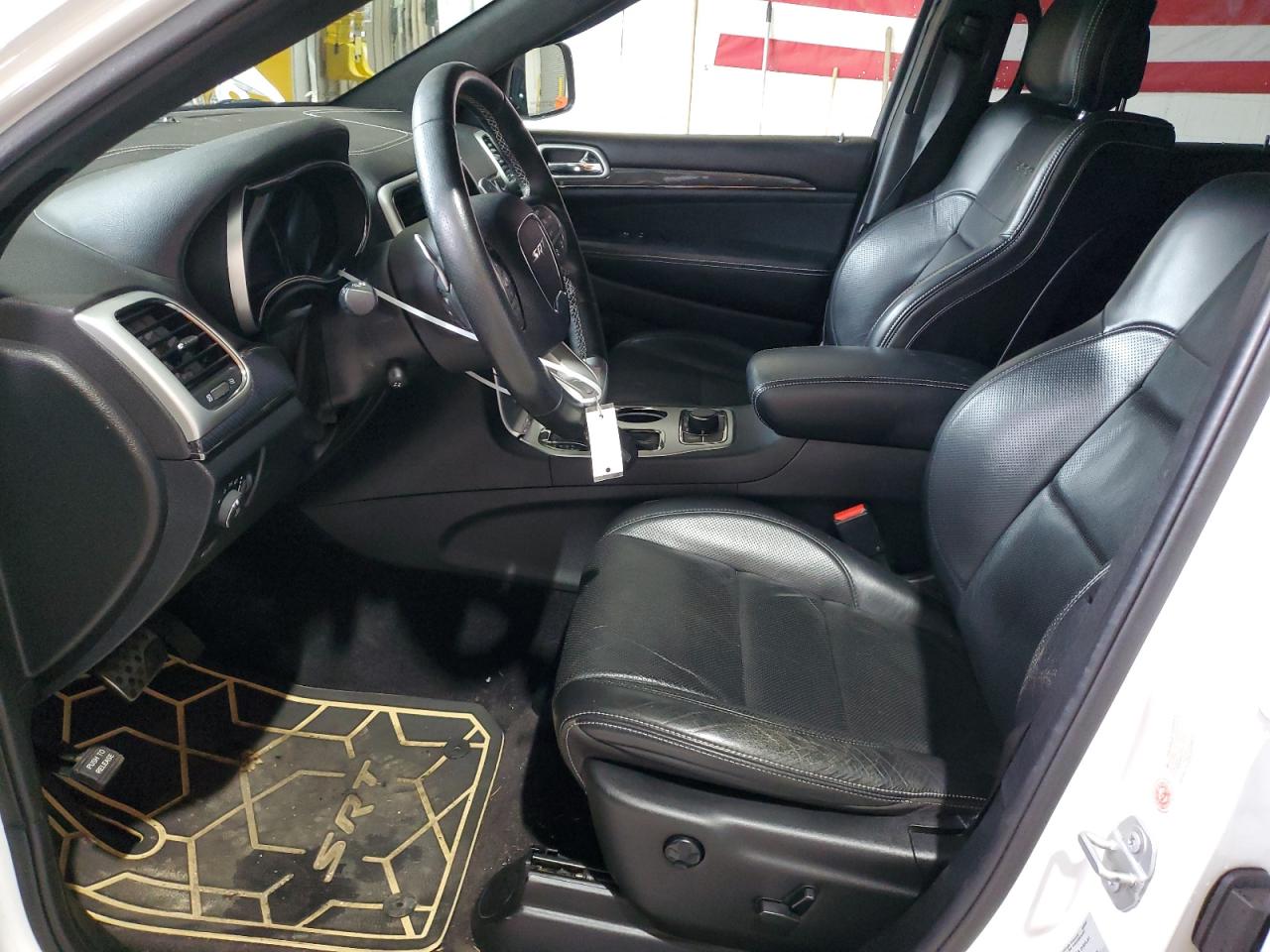 JEEP GRAND CHEROKEE SRT-8