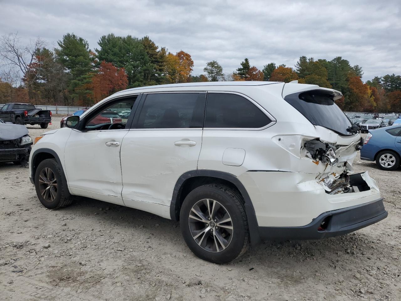 TOYOTA HIGHLANDER XLE