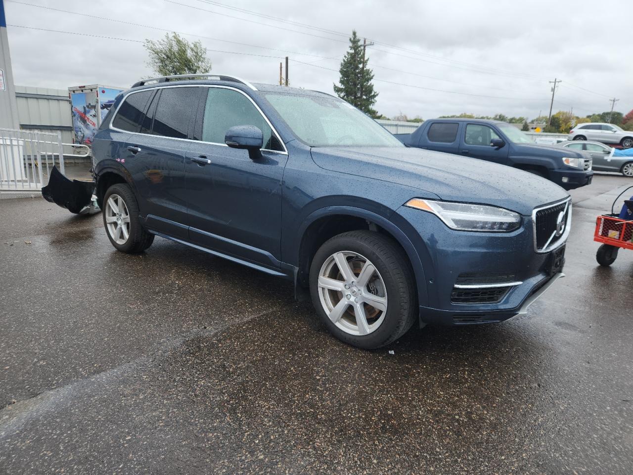 VOLVO XC90 T8 MOMENTUM