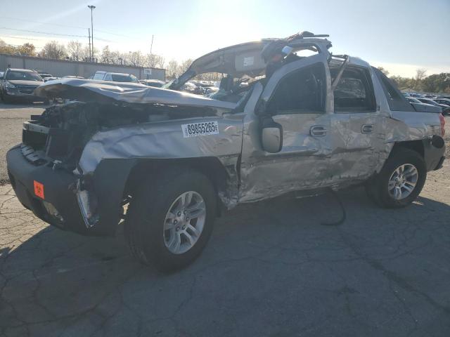 Global Auto Auctions: 2004 CHEVROLET AVALANCHE