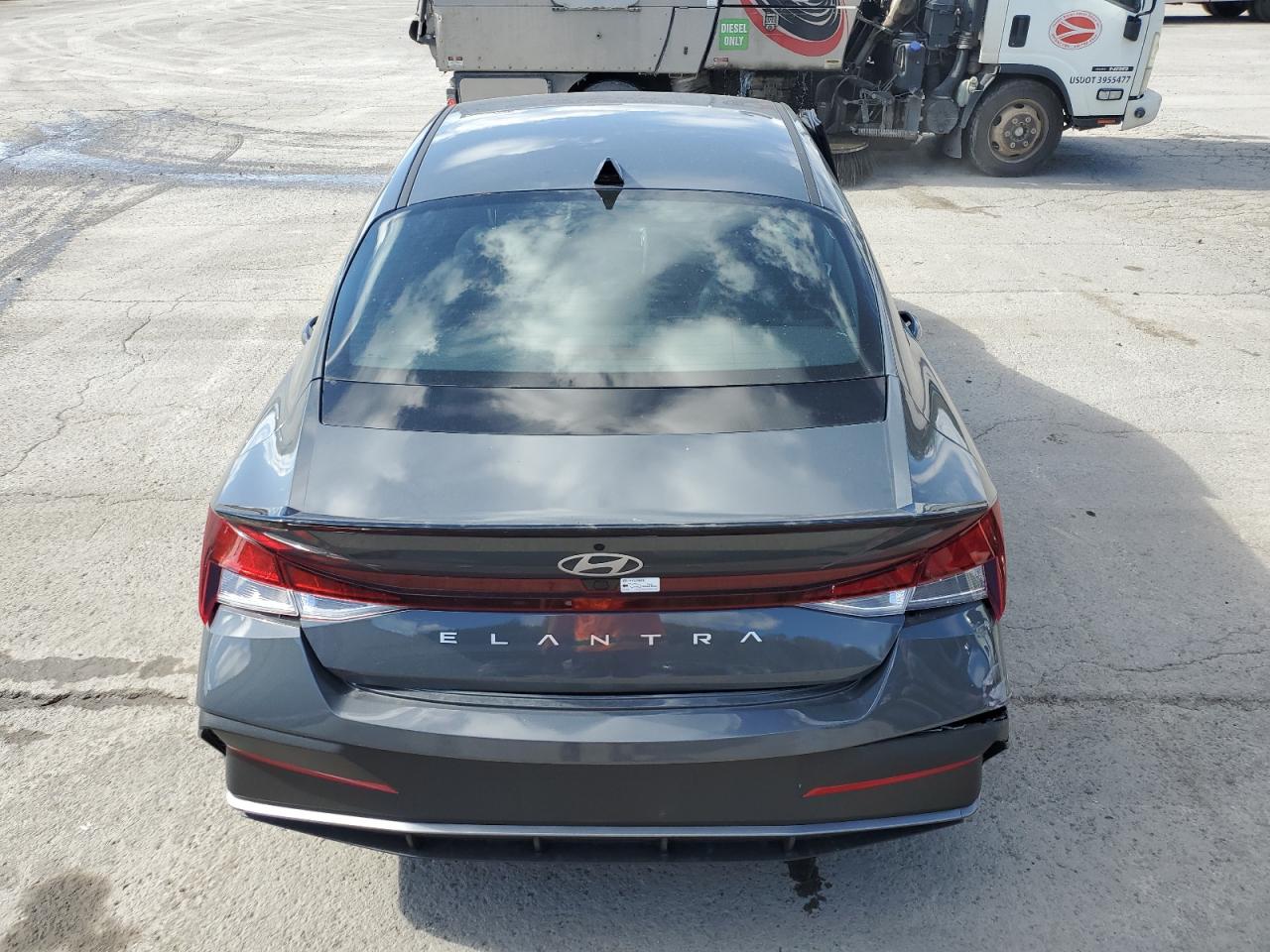 HYUNDAI ELANTRA SEL SPORT