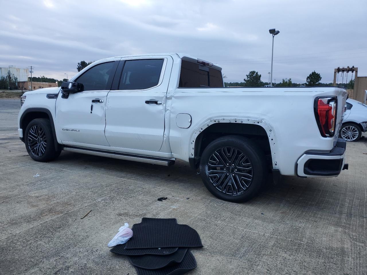 GMC SIERRA K1500 DENALI ULTIMATE