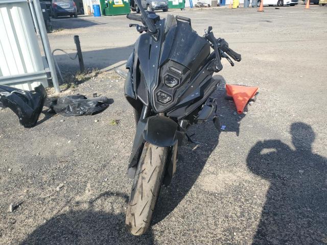 2025 SUZUKI GSX800 F - JS1EM13B6S7101836