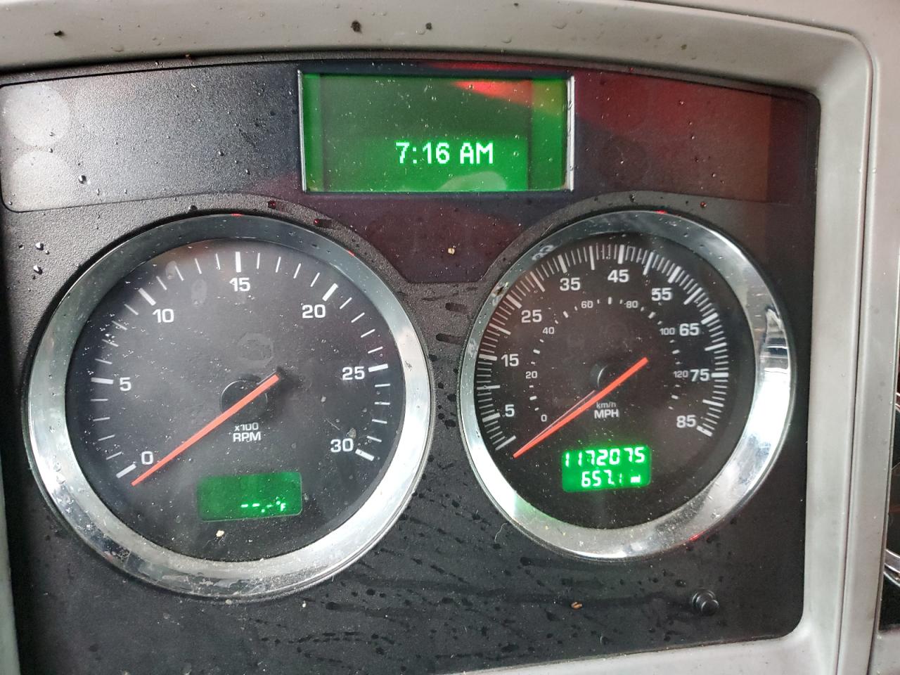 Lot #3276619065 2011 KENWORTH CONSTRUCTI