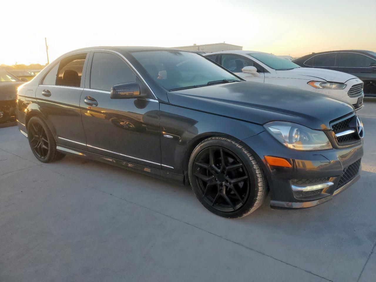 MERCEDES-BENZ C-CLASS 250