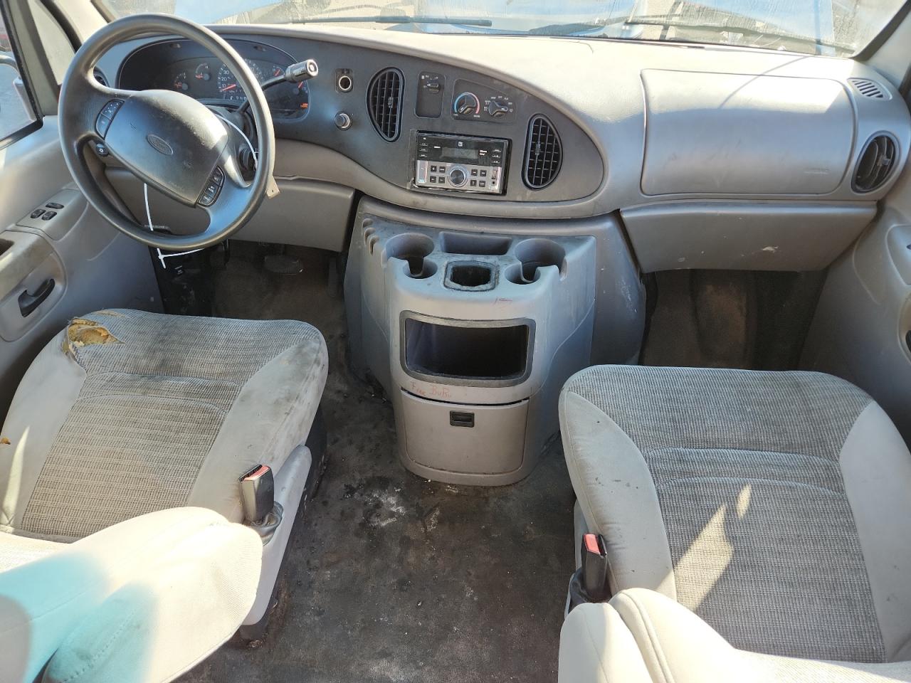 Lot #3316828423 2002 FORD ECONOL 250