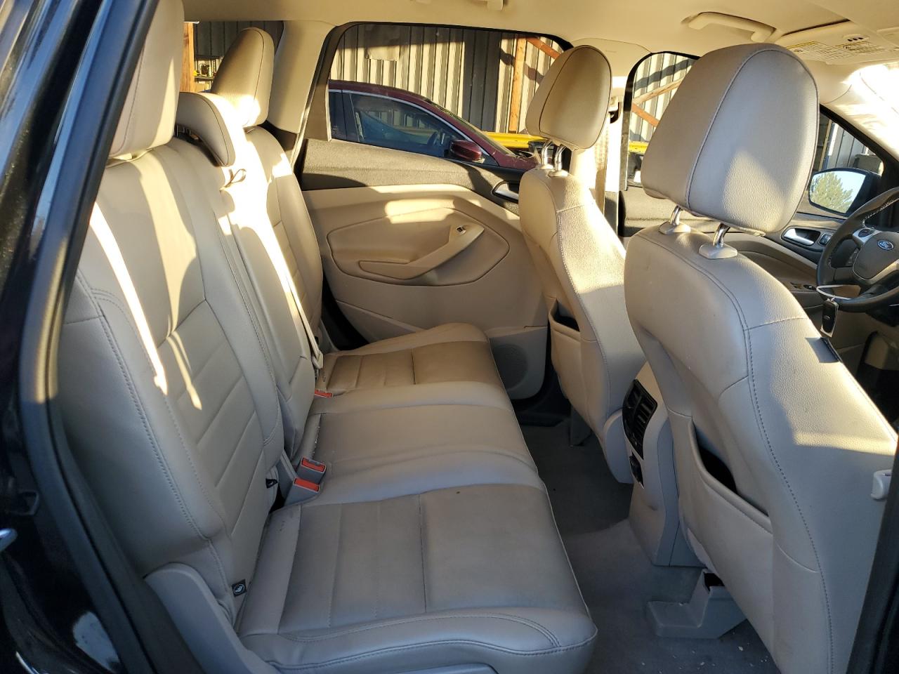 FORD ESCAPE TITANIUM