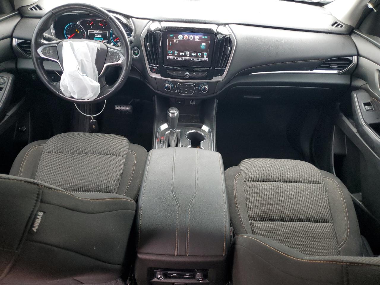 CHEVROLET TRAVERSE LT