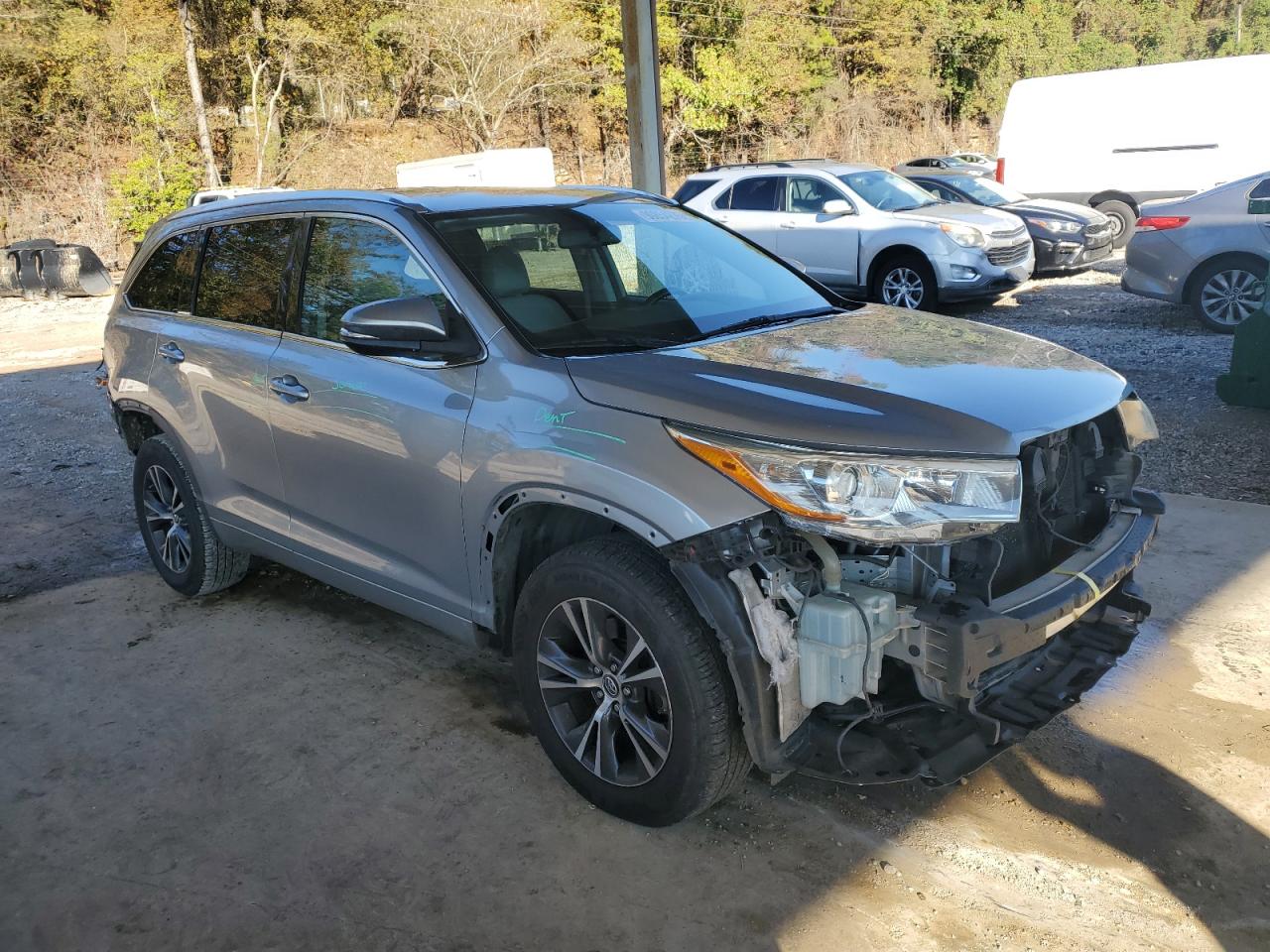 TOYOTA HIGHLANDER XLE