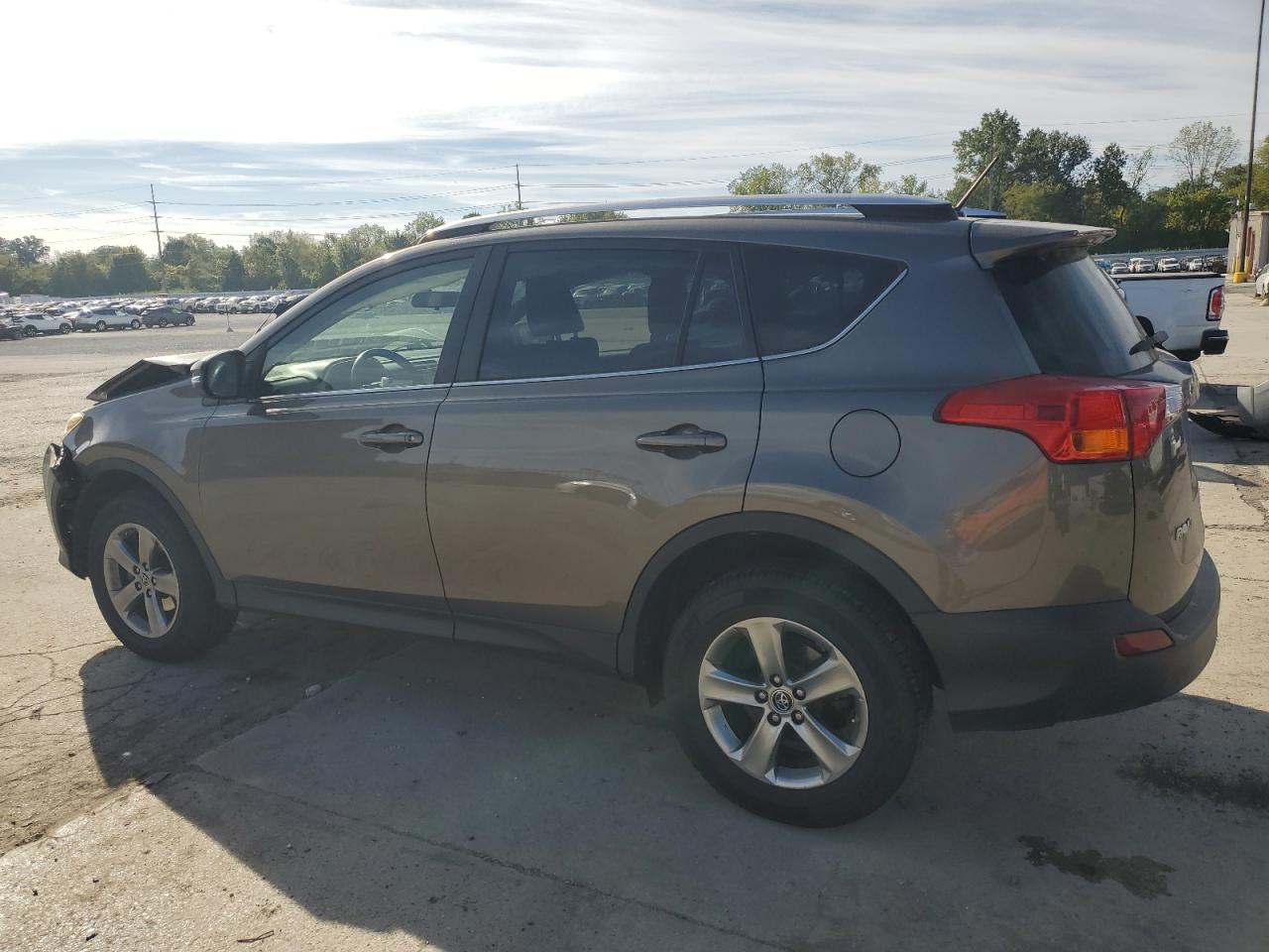 TOYOTA RAV4 XLE