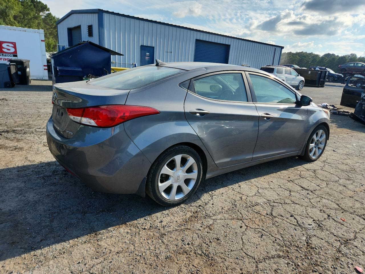 HYUNDAI ELANTRA GLS