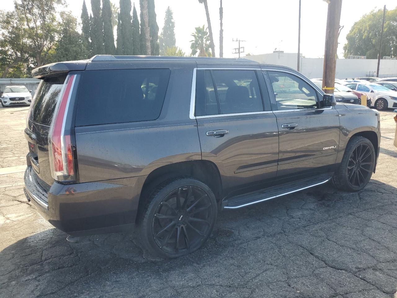 GMC YUKON DENALI
