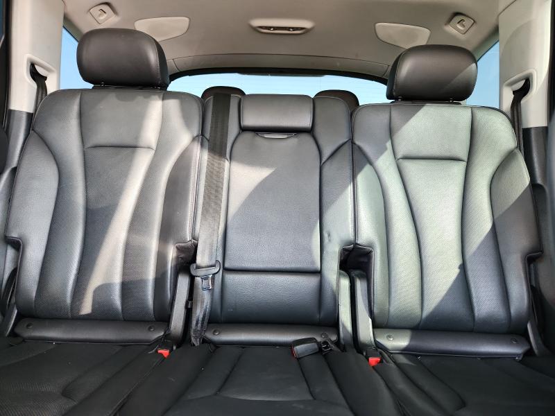 2017 AUDI Q7 WA1VAAF79HD000378