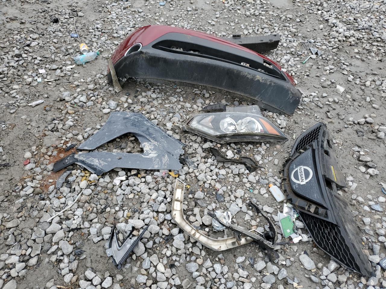 NISSAN ROGUE SPORT S