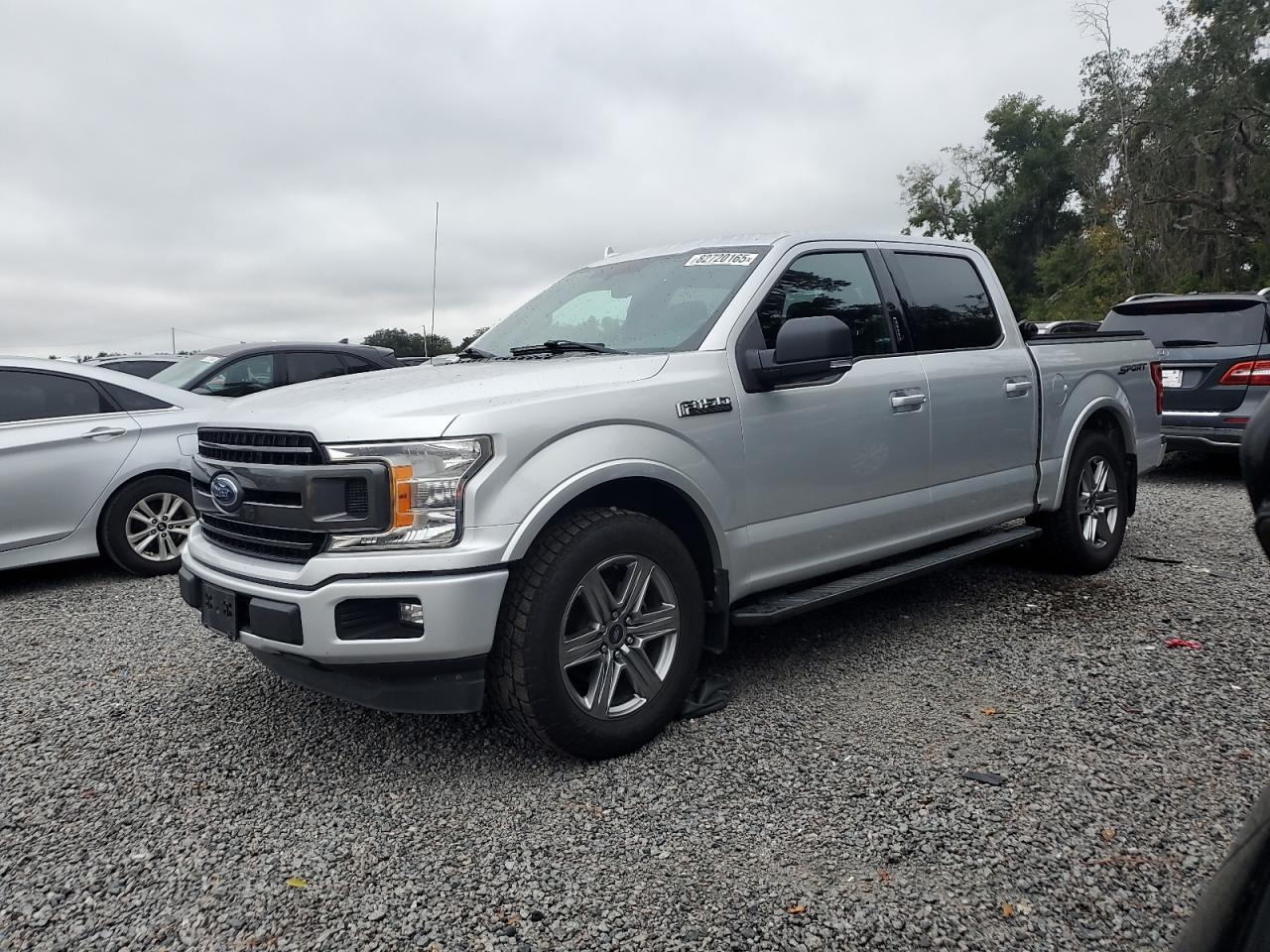 FORD F-150 SUPERCREW
